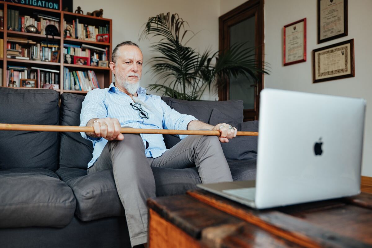 Ergonomia Scrivania: Come Sedersi per Non Avere Dolori