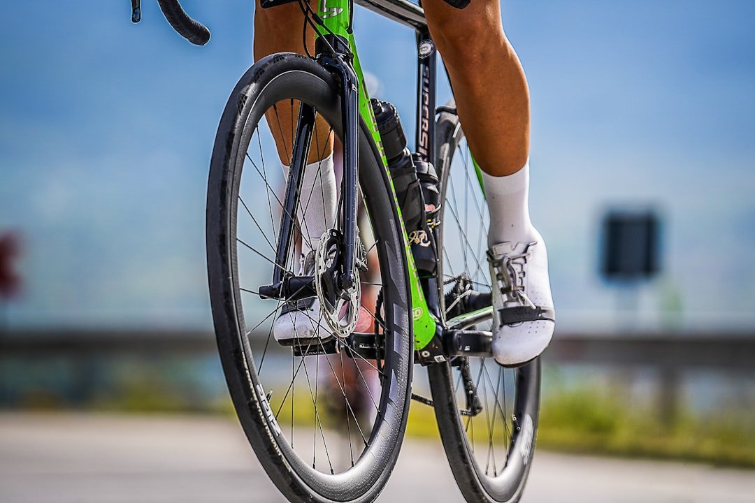 bici ginocchio dolore - Guida completa Ri-Hub teleriabilitazione