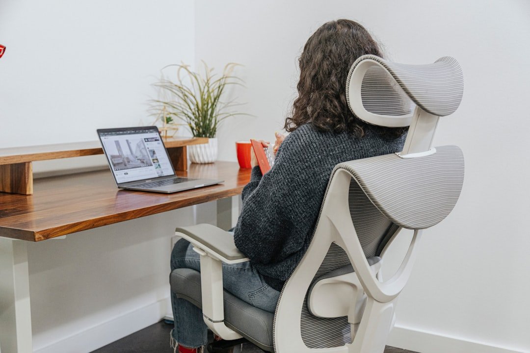 ergonomia smart working - Esercizi e rimedi | Ri-Hub