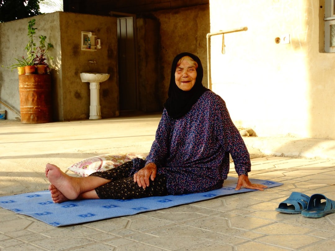 cadute anziani prevenzione - Guida Ri-Hub
