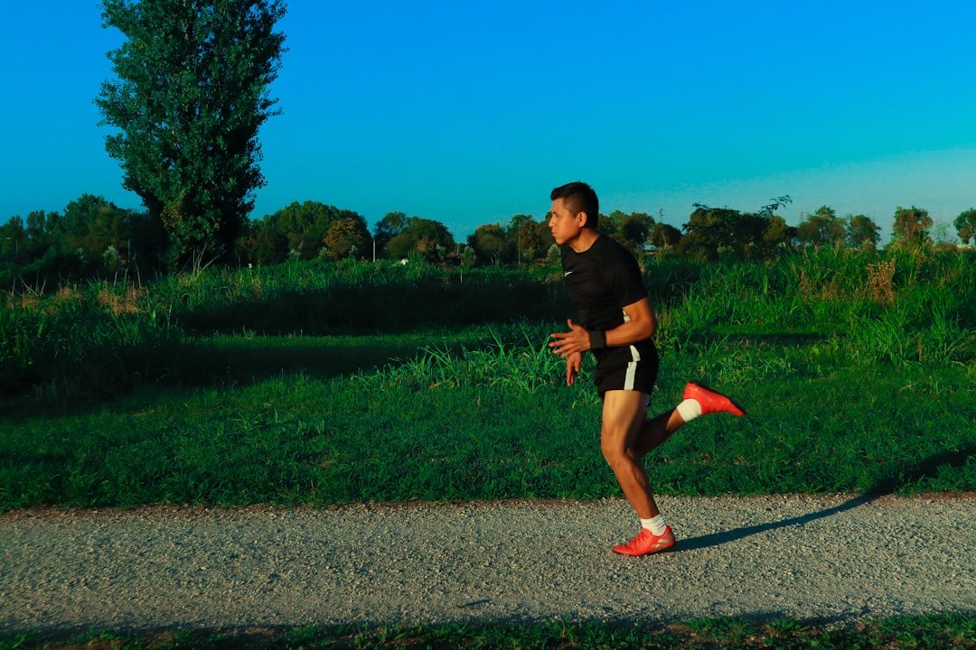 corsa ginocchio dolore - Guida completa Ri-Hub teleriabilitazione