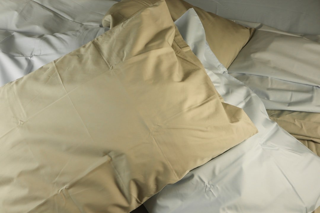 come dormire mal di schiena - Esercizi e rimedi | Ri-Hub