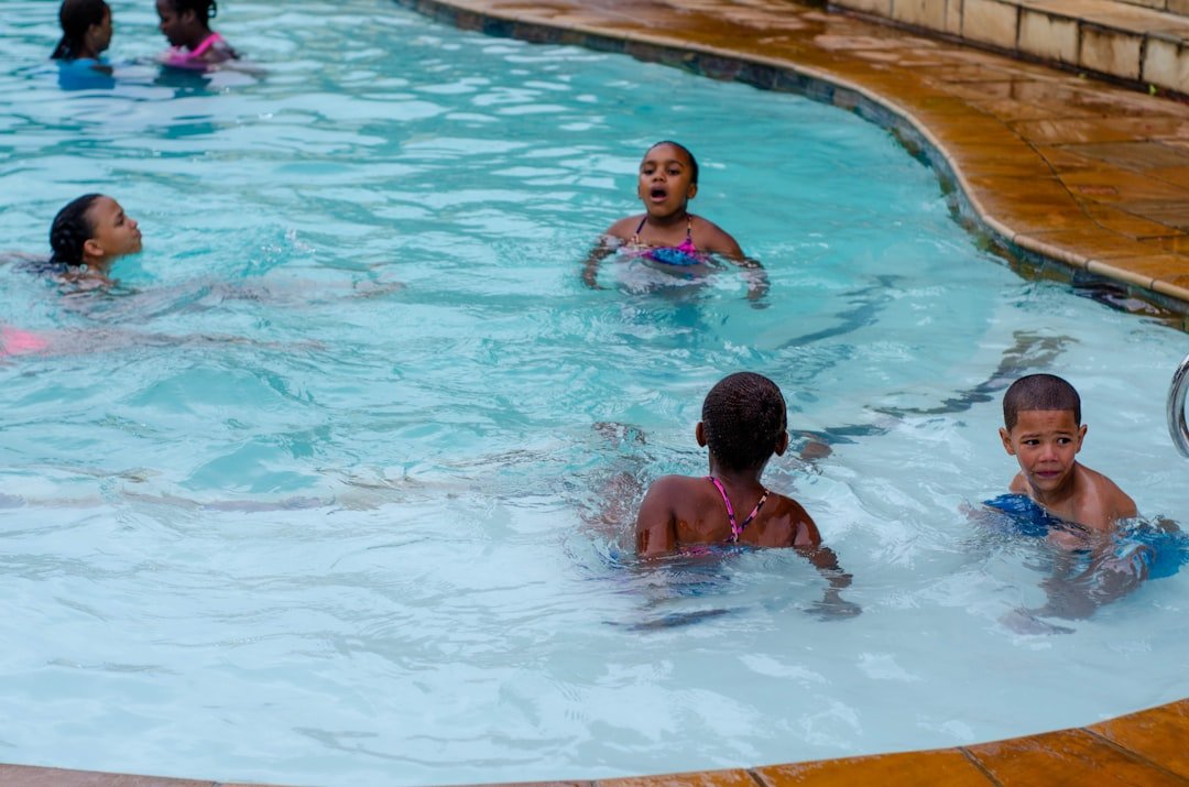 mal di schiena nuoto - Guida completa Ri-Hub teleriabilitazione